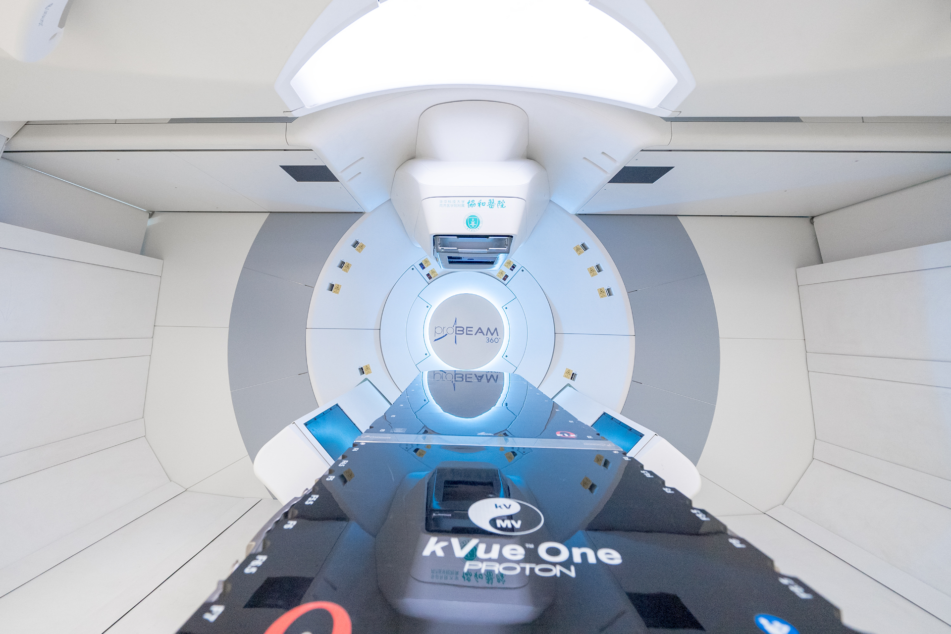 ProBeam 360° proton therapy treatment room